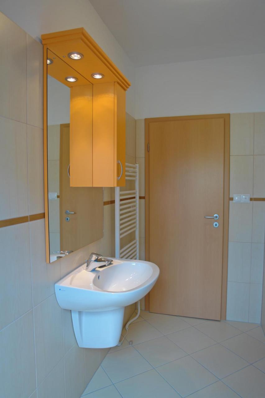 Roselio Sky Residence เฮวิซ ภายนอก รูปภาพ