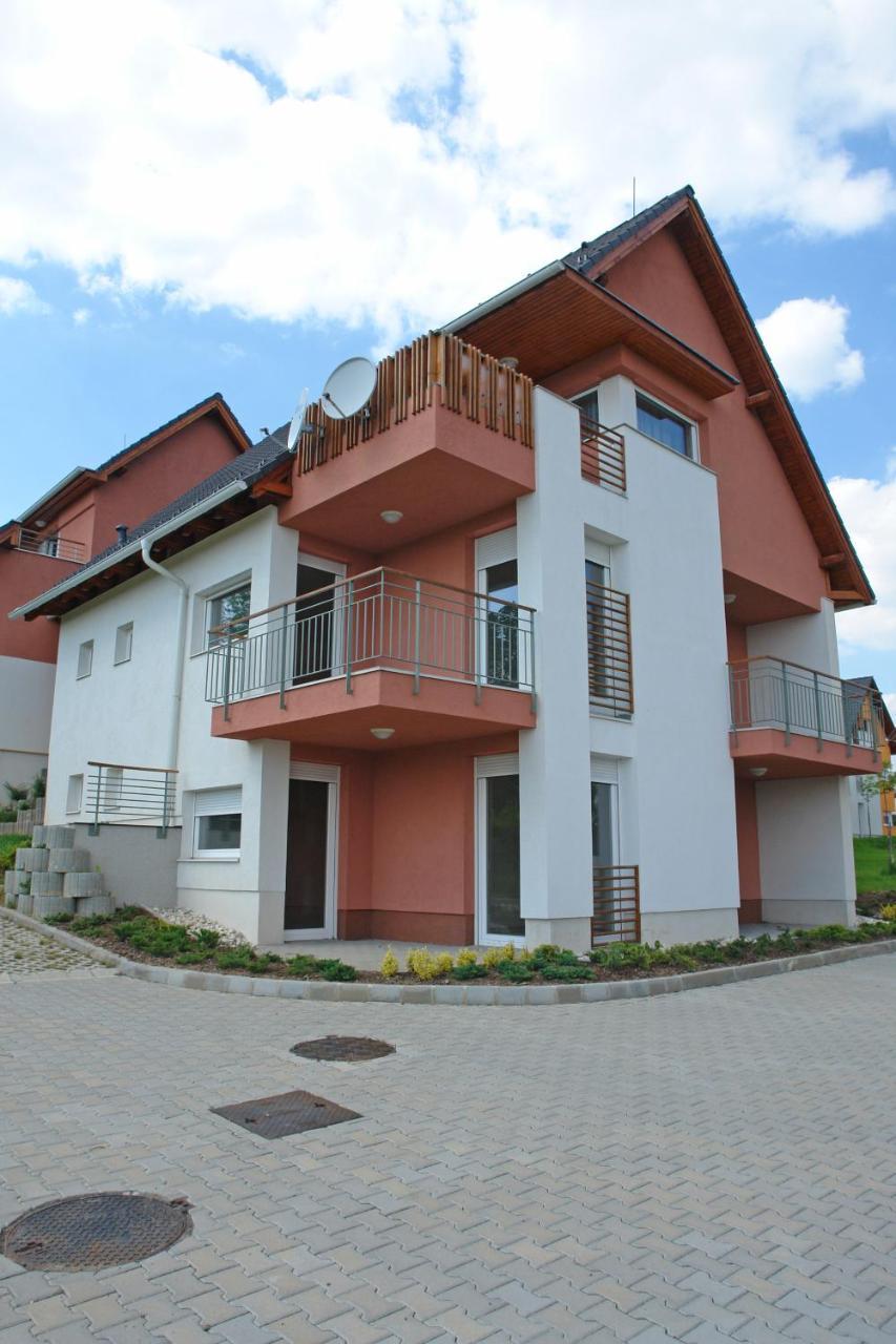Roselio Sky Residence เฮวิซ ภายนอก รูปภาพ